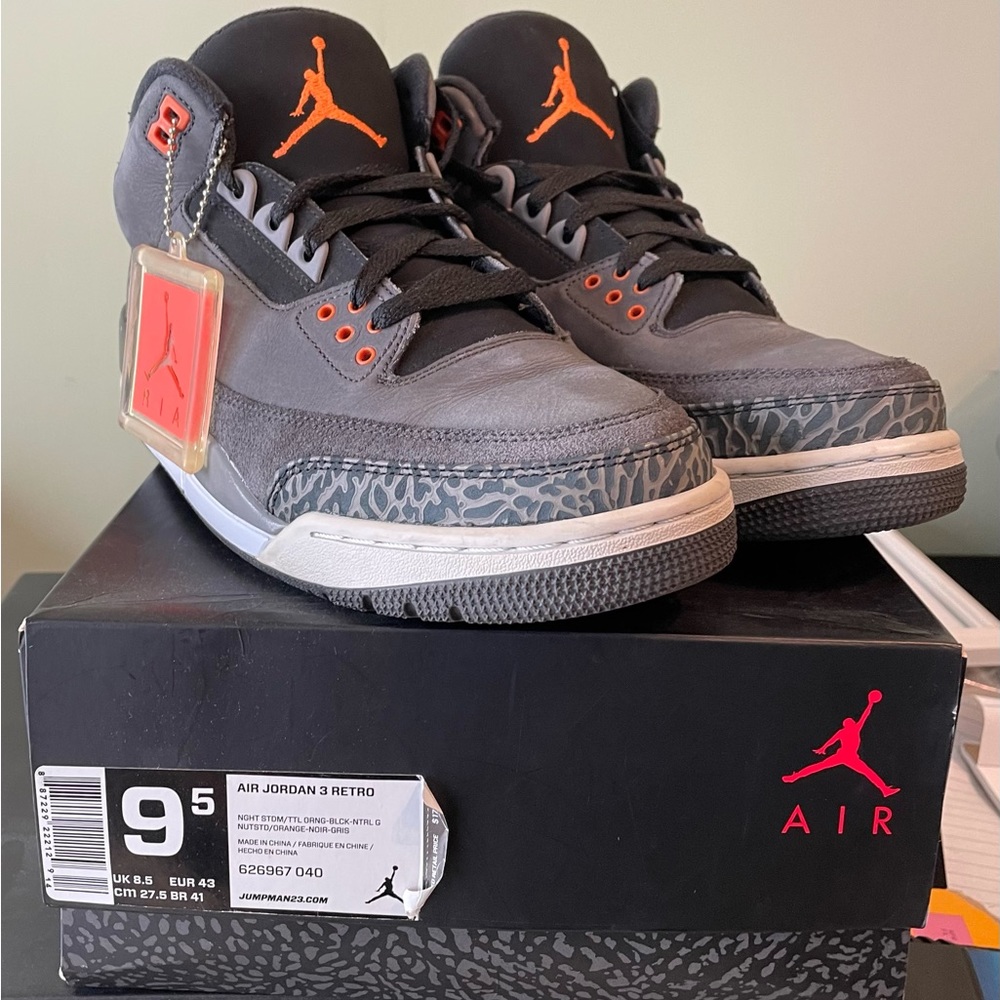 Air Jordan 3 Retro “Fear Pack” 2013 Size 9.5 Great condition Worn a few times